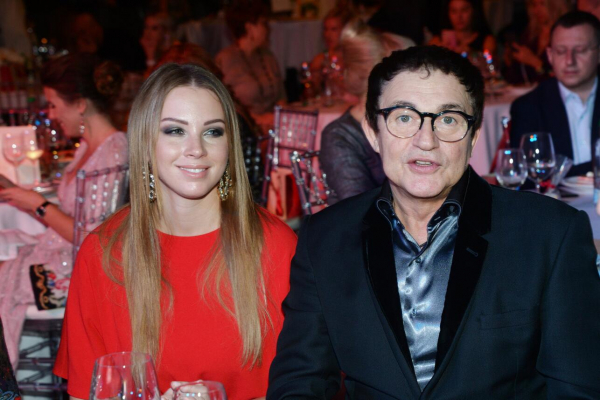 Дибров впервые рассказал, почему скрывает подробности предательства экс-жены